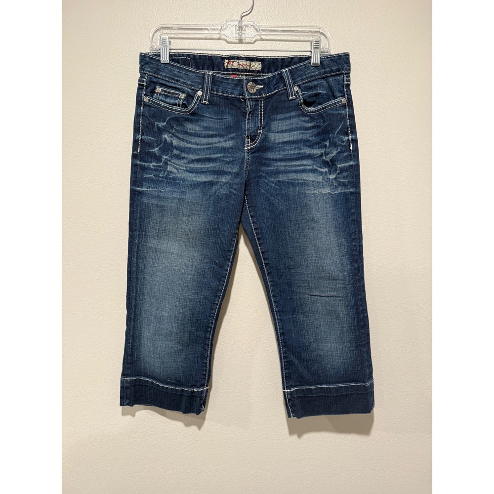 BKE Madison Dark Wash Stretch Denim Capri Jeans Womens Size 30 Whiskered Stitch